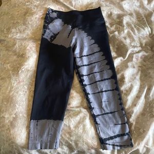 Black and grey DYI leggings